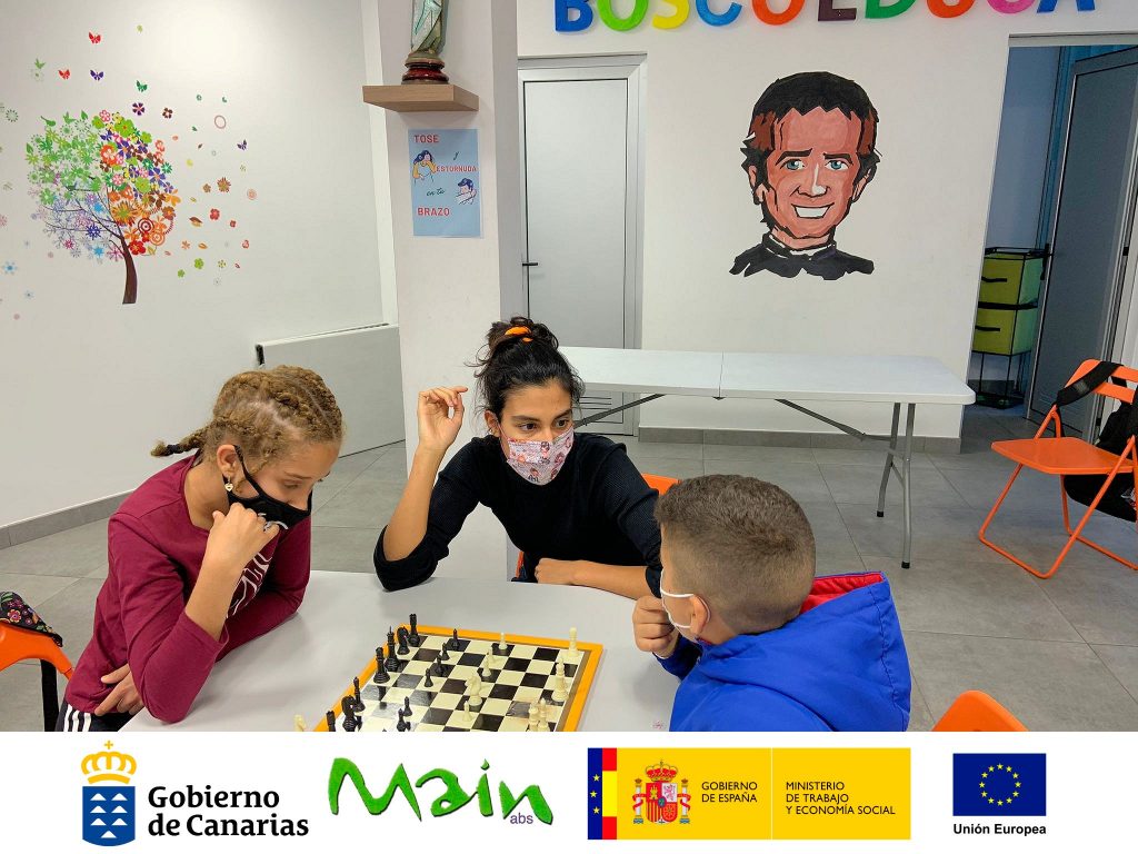 Juegos de Mesa en Bosco Educa El Polvorín