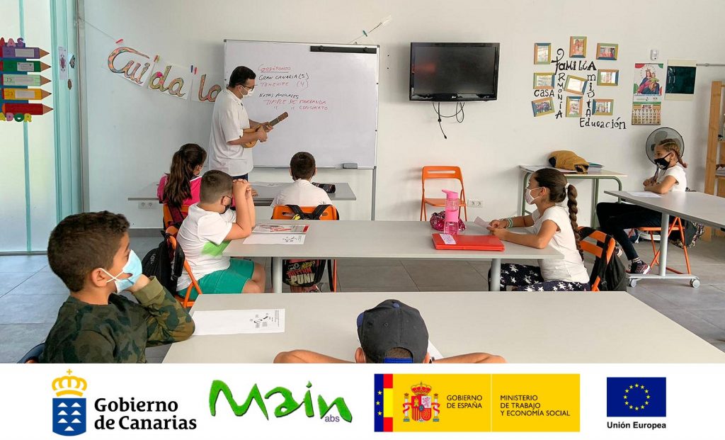 Presentación del Timple Canario en Bosco Educa El Polvorín